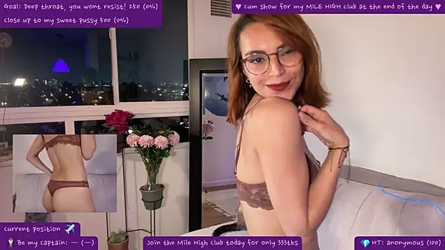 Snapshot of CabinCrush chatting on 8, 5, 2026 CabinCrush online show from 8, 5, 2026