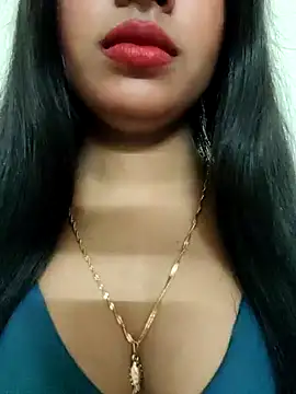 Snapshot of Maahhii_2 chatting on 13, 9, 2025 Maahhii 2 online show from 13, 9, 2025