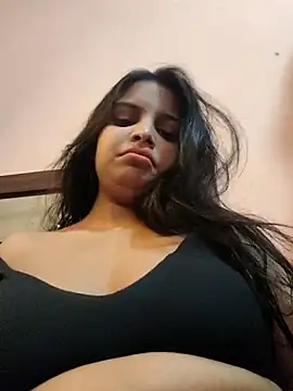 Snapshot of Maahhii_2 chatting on 28, 4, 2026 Maahhii 2 online show from 28, 4, 2026