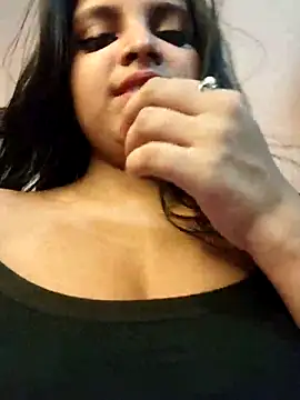 Snapshot of Maahhii_2 chatting on 16, 5, 2026 Maahhii 2 online show from 16, 5, 2026
