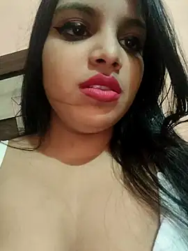 Snapshot of Maahhii_2 chatting on 6, 5, 2026 Maahhii 2 online show from 6, 5, 2026