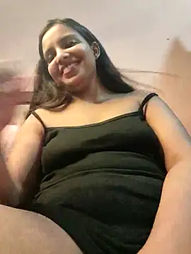 Snapshot of Maahhii_2 chatting on 23, 4, 2026 Maahhii 2 online show from 23, 4, 2026