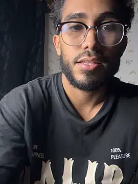 Snapshot of TU-MORENOO chatting on 22, 9, 2025 TU-MORENOO online show from 22, 9, 2025