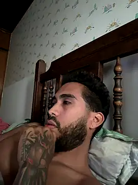 Snapshot of TU-MORENOO chatting on 14, 9, 2025 TU-MORENOO online show from 14, 9, 2025