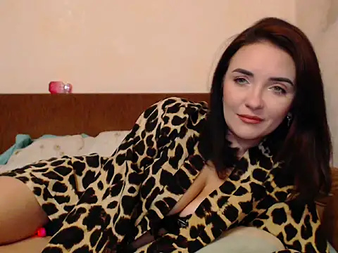 Veronica-Luxs online show from 13, 10, 2025