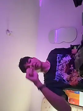 Snapshot of alandelrey57 chatting on 21, 12, 2025 alandelrey57 online show from 21, 12, 2025