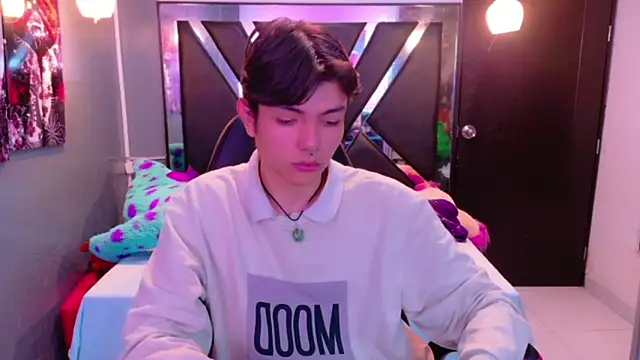 Snapshot of alandelrey57 chatting on 2, 2, 2026 alandelrey57 online show from 2, 2, 2026