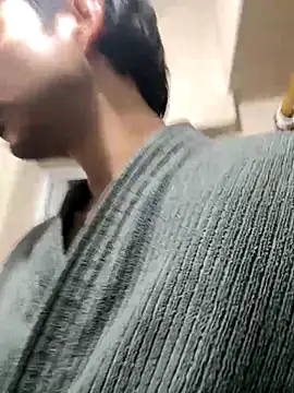 Snapshot of alandelrey57 chatting on 18, 12, 2025 alandelrey57 online show from 18, 12, 2025