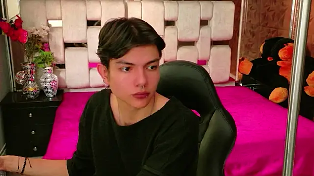 Snapshot of alandelrey57 chatting on 12, 2, 2026 alandelrey57 online show from 12, 2, 2026