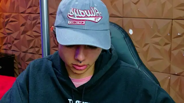 Snapshot of alandelrey57 chatting on 24, 2, 2026 alandelrey57 online show from 24, 2, 2026