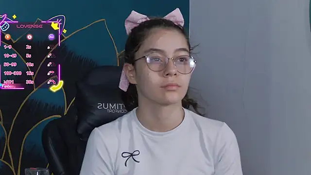 RavennMoonn online show from 6, 3, 2026