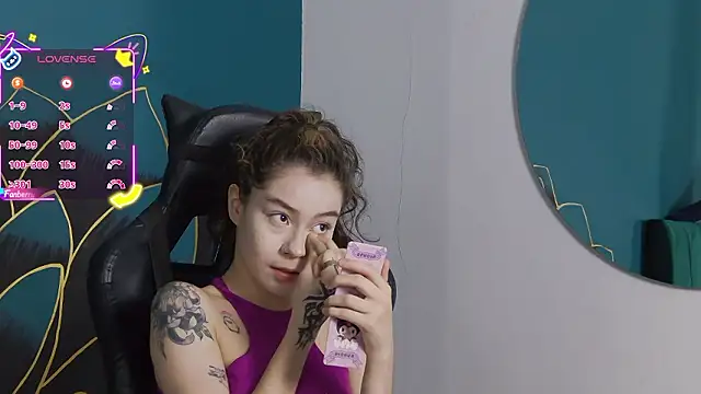 RavennMoonn online show from 7, 3, 2026