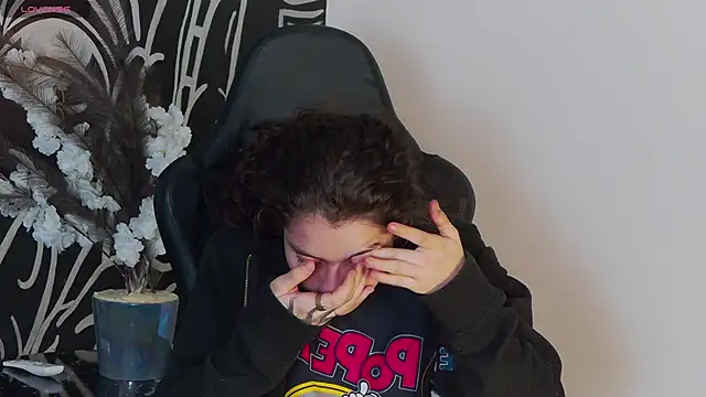 RavennMoonn online show from 11, 10, 2025