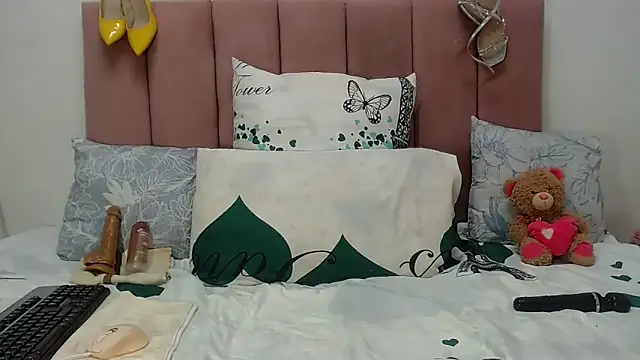 RoundaAssx22 online show from 8, 10, 2025