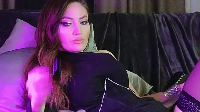 Snapshot of AliceJameson chatting on 16, 2, 2025 AliceJameson online show from 16, 2, 2025