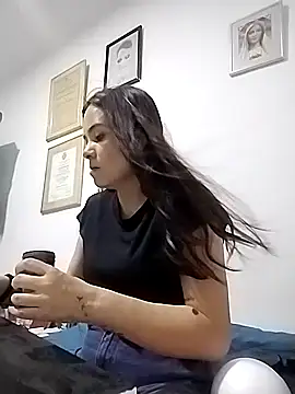 Cami Konor online show from 21, 10, 2025