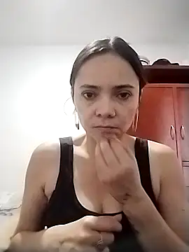 Cami Konor online show from 17, 9, 2025
