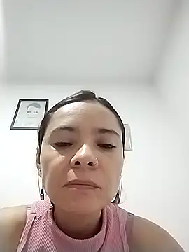 Cami Konor online show from 13, 10, 2025