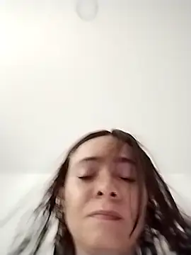 Cami Konor online show from 7, 10, 2025