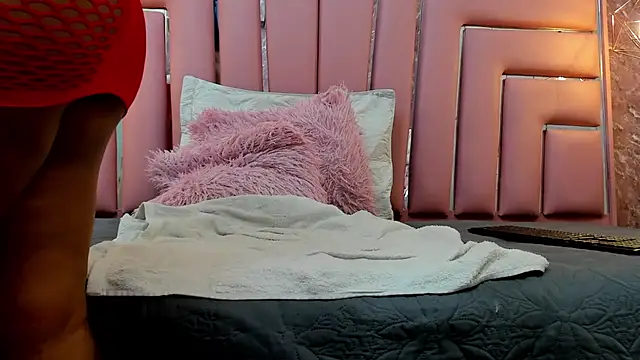 ALYANNA HOT  online show from 14, 2, 2026