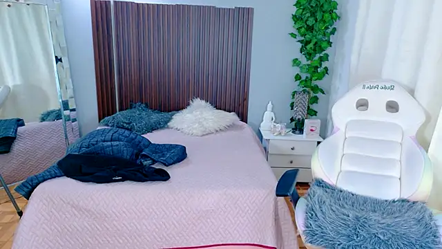 Snapshot of kataleya_29 chatting on 11, 11, 2025 kataleya 29 online show from 11, 11, 2025