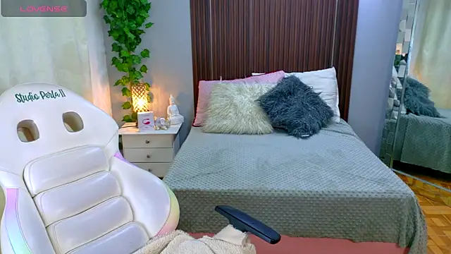 Snapshot of kataleya_29 chatting on 22, 11, 2025 kataleya 29 online show from 22, 11, 2025