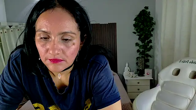 Snapshot of kataleya_29 chatting on 10, 11, 2025 kataleya 29 online show from 10, 11, 2025