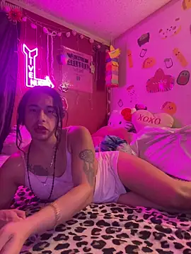 Snapshot of TranSexualJade95 chatting on 8, 5, 2026 TranSexualJade95 online show from 8, 5, 2026