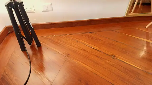 zarah andrew   online show from 28, 10, 2025