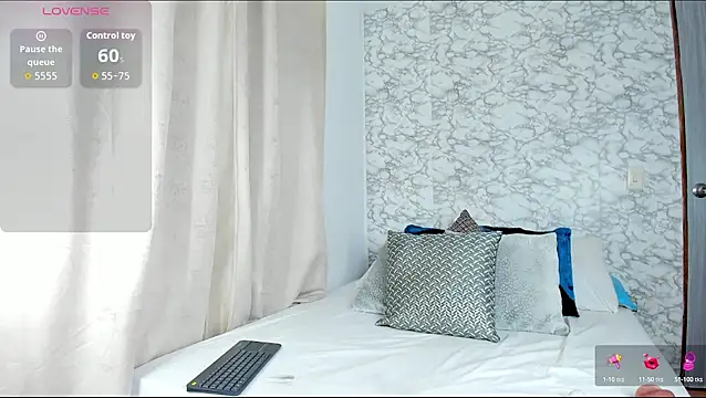 SofiaLarsson online show from 22, 9, 2025