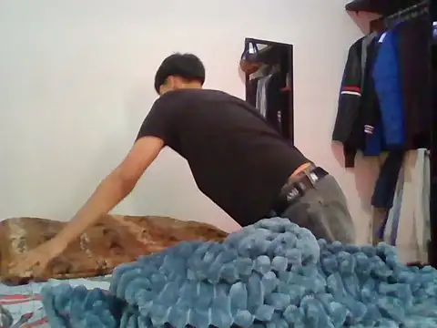 Barrx0018 online show from 17, 12, 2025