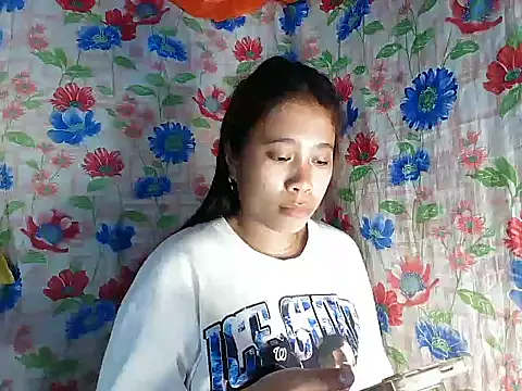 Pinay Skinny18 online show from 28, 9, 2025