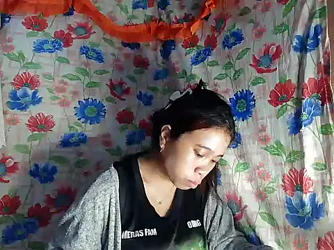 Pinay Skinny18 online show from 5, 10, 2025
