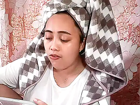 Pinay Chubby20 online show from 29, 10, 2025