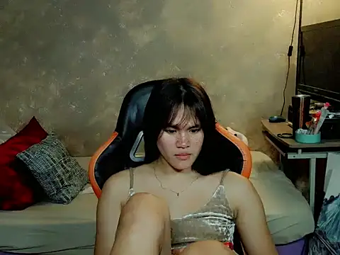Snapshot of YllanaAltheaXxX chatting on 6, 6, 2026 YllanaAltheaXxX online show from 6, 6, 2026