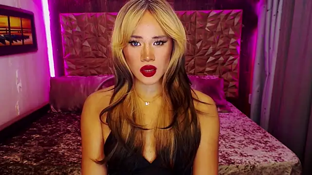 YllanaAltheaXxX online show from 18, 11, 2025