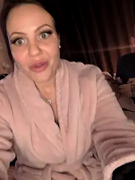 Snapshot of SwedishBaabe chatting on 25, 10, 2025 SwedishBaabe online show from 25, 10, 2025