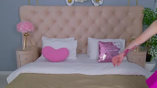 NancyJonson online show from 11, 3, 2026