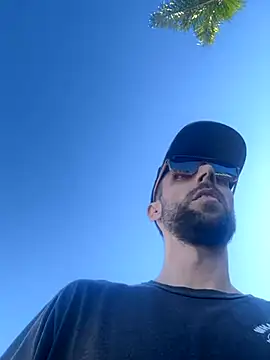 Snapshot of thejohnryancollection chatting on 19, 10, 2025 thejohnryancollection online show from 19, 10, 2025