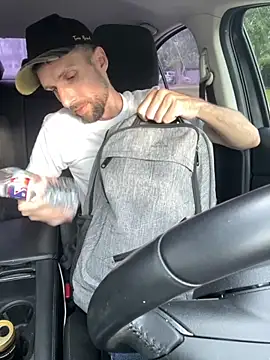 Snapshot of thejohnryancollection chatting on 17, 10, 2025 thejohnryancollection online show from 17, 10, 2025