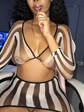 ELAINE xXxX online show from 4, 12, 2025