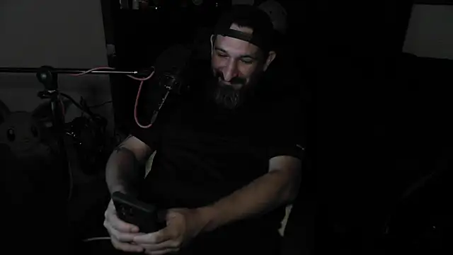 Snapshot of DevilPup75_ chatting on 25, 6, 2026 DevilPup75 online show from 25, 6, 2026