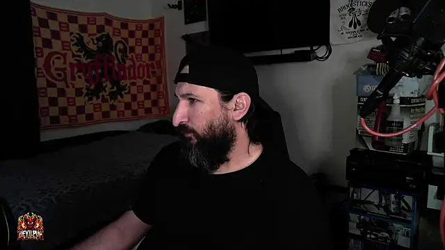 DevilPup75  online show from 14, 4, 2026