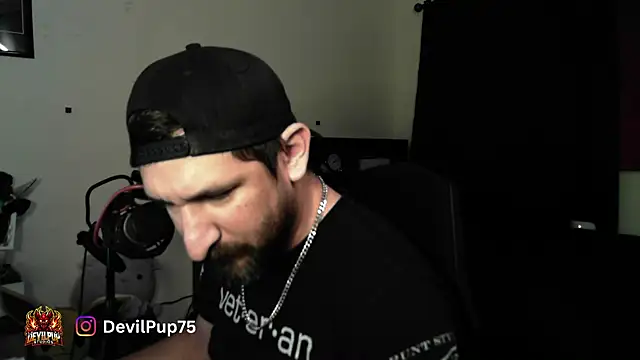 Snapshot of DevilPup75_ chatting on 1, 8, 2026 DevilPup75 online show from 1, 8, 2026
