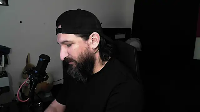 Snapshot of DevilPup75_ chatting on 18, 5, 2026 DevilPup75 online show from 18, 5, 2026