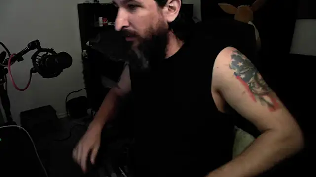 DevilPup75  online show from 25, 4, 2026