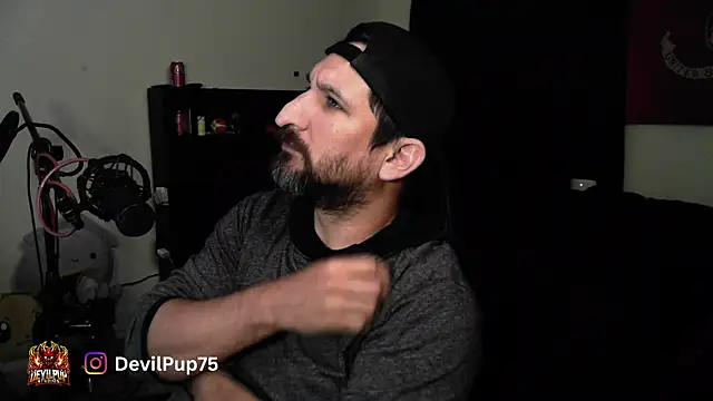 Snapshot of DevilPup75_ chatting on 25, 7, 2026 DevilPup75 online show from 25, 7, 2026