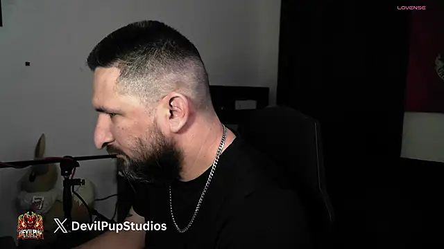 Snapshot of DevilPup75_ chatting on 27, 5, 2026 DevilPup75 online show from 27, 5, 2026