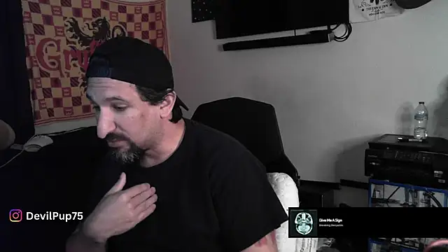 DevilPup75  online show from 28, 11, 2025