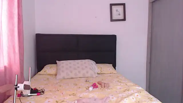 Tiiana online show from 4, 3, 2026